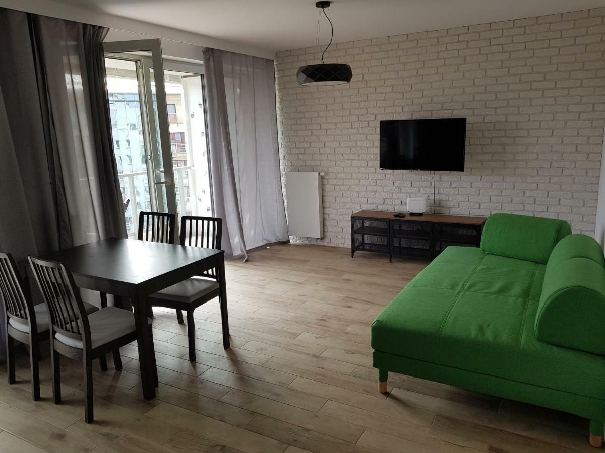 Oisin Wroclaw Apartamento Exterior foto
